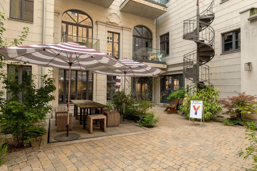 Yoga Rebellion, Gartenstraße 6, 10115 Berlin